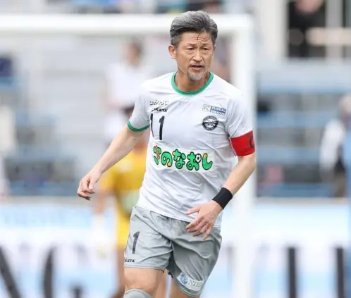 Kazuyoshi Miura, la inspiración detrás de Oliver Atom de Supercampeones, llegó a 40 temporadas como futbolista profesional a la edad de 58 años. @pablothetrainer Kazuyoshi Miura, la inspiración detrás de Oliver Atom de Supercampeones, llegó a 40 temporadas como futbolista profesional a la edad de 58 años. @pablothetrainer