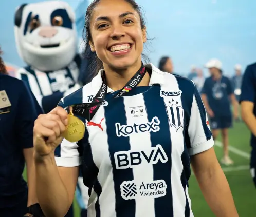 Ana Lucía Martínez se despidió de las Rayadas después de tres torneos. @AnaluMartinz20 Ana Lucía Martínez se despidió de las Rayadas después de tres torneos. @AnaluMartinz20
