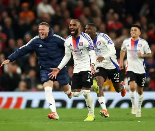 Después de días de incertidumbre, el OL se mantiene en la máxima categoría (Carl Recine/Getty Images) Después de días de incertidumbre, el OL se mantiene en la máxima categoría (Carl Recine/Getty Images)