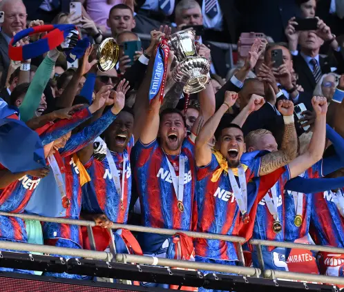 El Crystal Palace fue expulsado de la Europa League 2025-2026 por temas de multipropiedad. Getty Images El Crystal Palace fue expulsado de la Europa League 2025-2026 por temas de multipropiedad. Getty Images