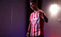 La maldición del 10 en Chivas: ¿podrá Efraín Álvarez romper el hechizo?