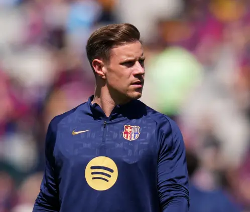 Flick le dice a Ter Stegen que no será titular en el Barcelona (Photo by Alex Caparros/Getty Images) Flick le dice a Ter Stegen que no será titular en el Barcelona (Photo by Alex Caparros/Getty Images)