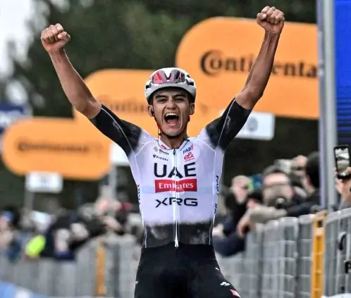 Isaac del Toro sumó su tercera victoria en fila en el Giro de Austria, y se perfila para ganarlo. @MLosAngeles2028 Isaac del Toro sumó su tercera victoria en fila en el Giro de Austria, y se perfila para ganarlo. @MLosAngeles2028