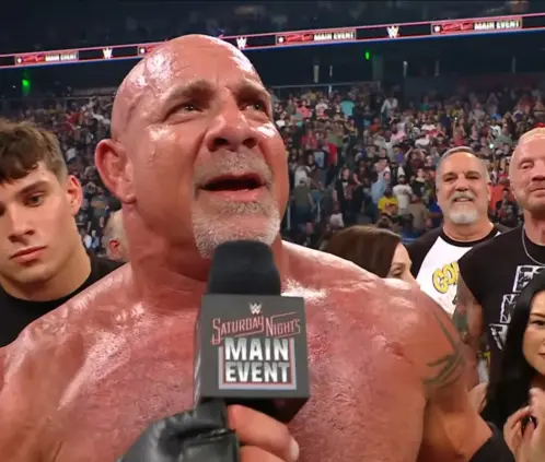 La despedida de Goldberg de la WWE se vio arruinada debido a que se cortó su mensaje de despedida en Saturday Nights Main Event. @WWE La despedida de Goldberg de la WWE se vio arruinada debido a que se cortó su mensaje de despedida en Saturday Nights Main Event. @WWE