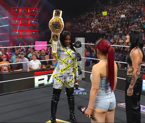 ¡Triple Amenaza en SummerSlam! Naomi defenderá su título ante Ripley y Iyo Sky ¡Triple Amenaza en SummerSlam! Naomi defenderá su título ante Ripley y Iyo Sky