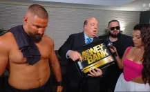¿Está en riesgo el MITB de Seth Rollins? Paul Heyman rompe el silencio