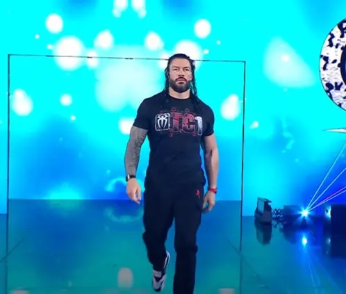 ¡Regresó el Jefe Tribal! Roman Reigns volvió WWE Raw ¡Regresó el Jefe Tribal! Roman Reigns volvió WWE Raw