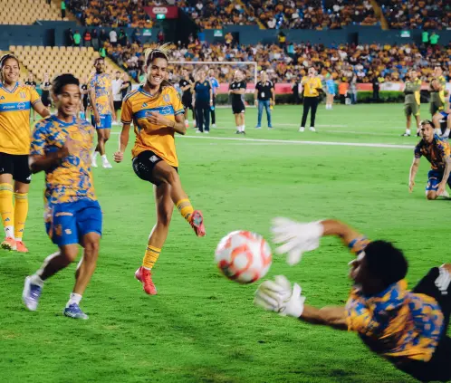 La Liga MX Femenil reveló de manera accidental el nuevo jersey especial de Tigres Femenil. @TigresFemenil La Liga MX Femenil reveló de manera accidental el nuevo jersey especial de Tigres Femenil. @TigresFemenil