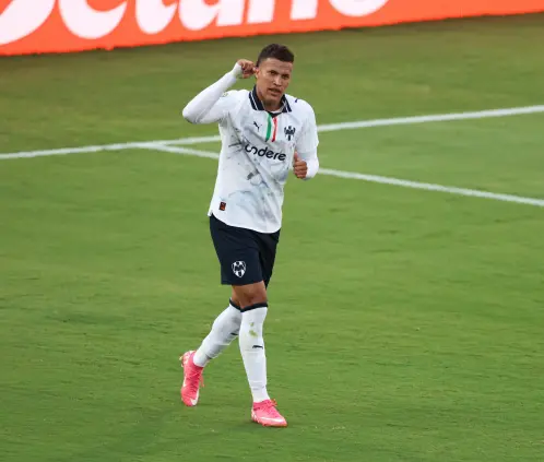 El Betis podría usar el dinero de la venta de Johnny Cardoso para firmar a Nelson Deossa de Rayados. Getty Images El Betis podría usar el dinero de la venta de Johnny Cardoso para firmar a Nelson Deossa de Rayados. Getty Images