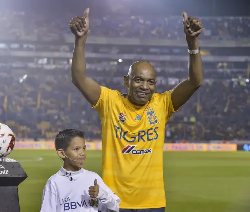 Gerónimo Barbadillo dio a conocer que se presentará en el Universitario para darle la camisa 7 de Tigres a Ángel Correa. Getty Images Gerónimo Barbadillo dio a conocer que se presentará en el Universitario para darle la camisa 7 de Tigres a Ángel Correa. Getty Images