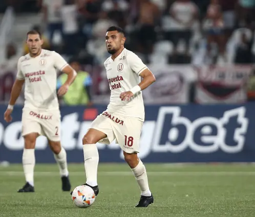 El Universitario de Deportes descartó estar en negociaciones con Tigres para el traspaso de Rodrigo Ureña, que ya se habría despedido de sus compañeros. Getty Images