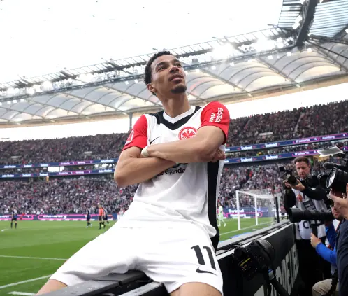 El Liverpool firmó al francés Hugo Ekitike a cambio de pagarle 95 millones de euros al Eintracht Frankfurt. Getty Images El Liverpool firmó al francés Hugo Ekitike a cambio de pagarle 95 millones de euros al Eintracht Frankfurt. Getty Images