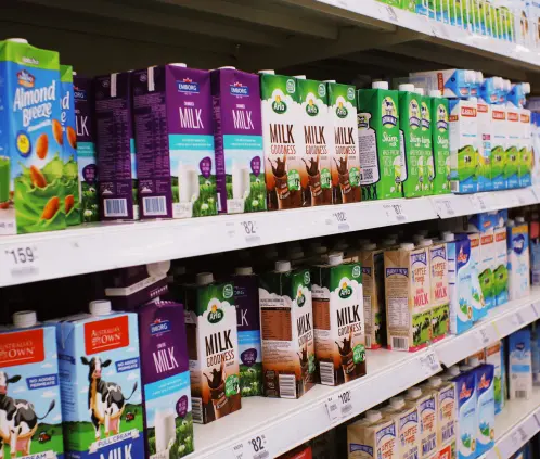 Esta es la leche entera más cara de México en Tetra pak, según Profeco (Foto: Pexels)