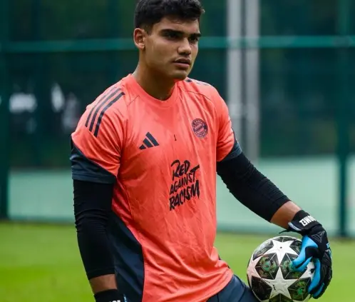 Luis Patricio Gómez, portero de Tigres, estará siendo observado por el Bayern Munich de Alemania. @TigresOficial