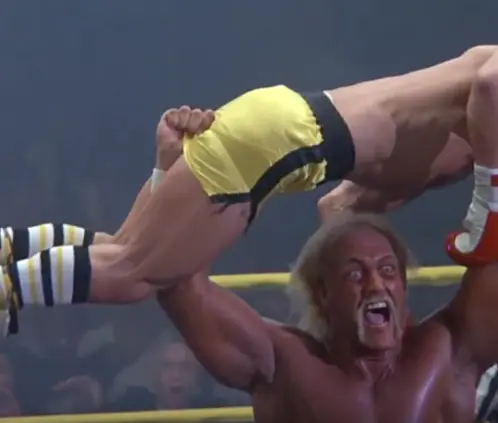 Hulk Hogan se dio a conocer a nivel mundial al protagonizar Rocky III junto Sylvester Stallone. @Netflix Hulk Hogan se dio a conocer a nivel mundial al protagonizar Rocky III junto Sylvester Stallone. @Netflix
