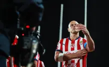 Chicharito responde tras ser castigado por sus comentarios misóginos
