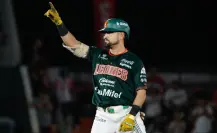 Leones de Yucatán empatan la serie ante Diablos Rojos en emotiva noche