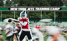 ¿Falsa alarma? Justin Fields reaparece en campo de entrenamiento de los Jets