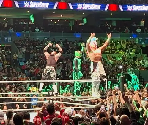 Psycho Clown, Pagano y Mr. Iguana se imponen en el WWE SuperShow (HeroeDelDistrit X)