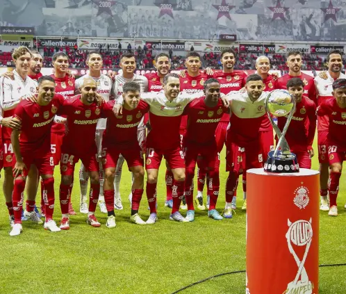 ¡Sueño cumplido! Toluca hace realidad el deseo de abuelita aficionada a los Diablos (Photo by Rodrigo Oropeza/Getty Images) ¡Sueño cumplido! Toluca hace realidad el deseo de abuelita aficionada a los Diablos (Photo by Rodrigo Oropeza/Getty Images)