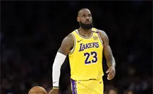 LeBron James con un pie fuera de Los Angeles Lakers