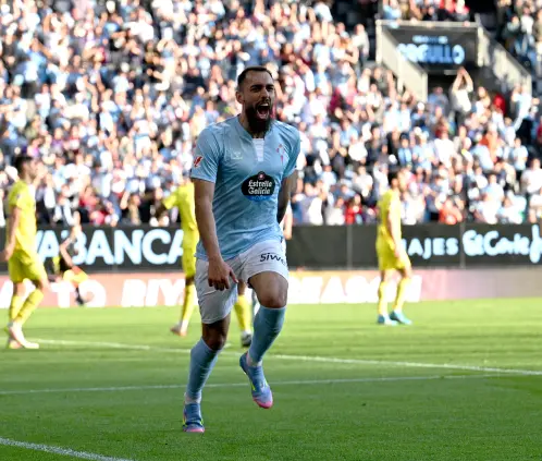 Borja Iglesias estaría negociando para unirse al Celta de Vigo o al Valencia, descartando un traspaso a Rayados a cambio de Nelson Deossa. Getty Images Borja Iglesias estaría negociando para unirse al Celta de Vigo o al Valencia, descartando un traspaso a Rayados a cambio de Nelson Deossa. Getty Images