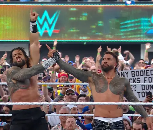 Roman Reigns y Jey Uso se llevan el triunfo en SummerSlam Roman Reigns y Jey Uso se llevan el triunfo en SummerSlam