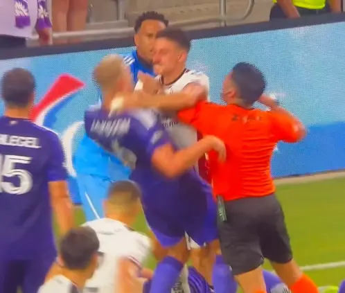 Matías Cóccaro pierde la cabeza en Leagues Cup
