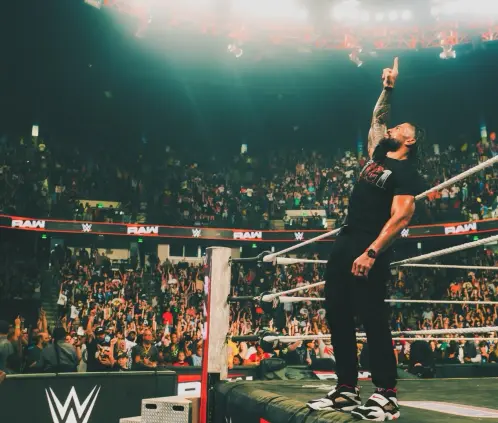 Roman Reigns finalmente se quedará en WWE para Clash in Paris pese al rodaje de Street Fighter. @WWERomanReigns Roman Reigns finalmente se quedará en WWE para Clash in Paris pese al rodaje de Street Fighter. @WWERomanReigns