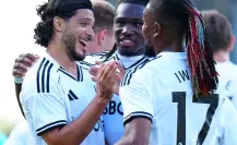 Raúl Jiménez marca un golazo en su reaparición con el Fulham