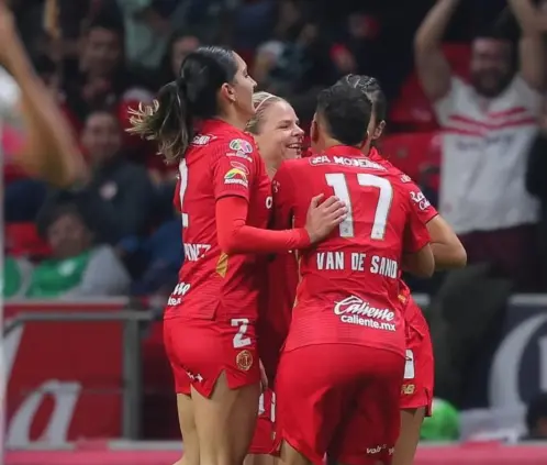 VIDEO | Eugénie Le Sommer exhibe su calidad con Toluca y marca un golazo a León (Foto: @tolucafemenil Instagram)