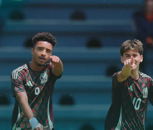 México conquistó el Campeonato sub 15 de Concacaf al vencer 5-0 a Estado Unidos en la Final. @miseleccionsubs México conquistó el Campeonato sub 15 de Concacaf al vencer 5-0 a Estado Unidos en la Final. @miseleccionsubs
