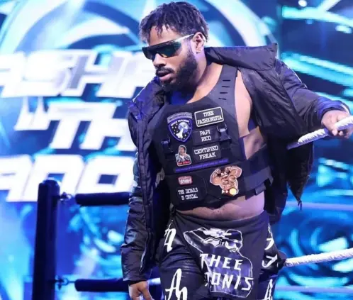 Ashante Thee Adonis se convirtió en el tercer despido de la WWE en las últimas 24 horas. @WWE