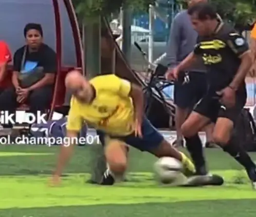 José Manuel Abundis supuestamente se habría lesionado en un partido amateur. @OutOfContextAme