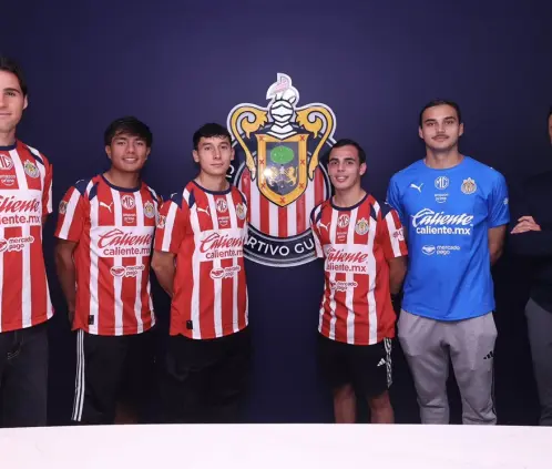 Chivas asegura su futuro renovando a cinco joyas de la cantera (Chivas X) Chivas asegura su futuro renovando a cinco joyas de la cantera (Chivas X)