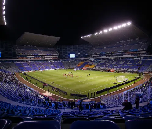 Tragedia en el Estadio Cuauhtémoc de Puebla: Riña acaba con la vida de una mujer (Photo by Agustin Cuevas/Getty Images) Tragedia en el Estadio Cuauhtémoc de Puebla: Riña acaba con la vida de una mujer (Photo by Agustin Cuevas/Getty Images)