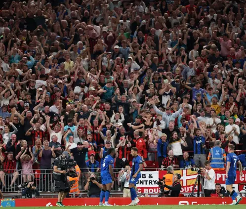 Aficionado arrestado en Anfield tras insultos racistas a Semenyo (Photo by Michael Steele/Getty Images) Aficionado arrestado en Anfield tras insultos racistas a Semenyo (Photo by Michael Steele/Getty Images)
