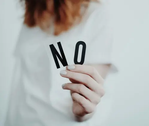 Aprende a decir “no” sin culpa con 5 claves prácticas para proteger tu tiempo, energía y bienestar personal (Getty Images) Aprende a decir “no” sin culpa con 5 claves prácticas para proteger tu tiempo, energía y bienestar personal (Getty Images)