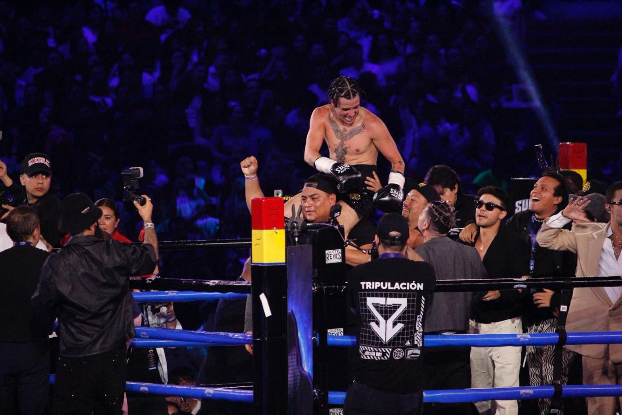 ¡Mario Bautista festeja!