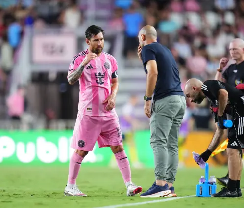 ¿Jugará Lionel Messi contra Tigres? Javier Mascherano responde (Photo by Rich Storry/Getty Images) ¿Jugará Lionel Messi contra Tigres? Javier Mascherano responde (Photo by Rich Storry/Getty Images)