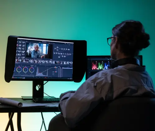 ¿Eres Freelancer? Así puedes generar ingresos editando videos desde tu casa (Foto: Canva) ¿Eres Freelancer? Así puedes generar ingresos editando videos desde tu casa (Foto: Canva)