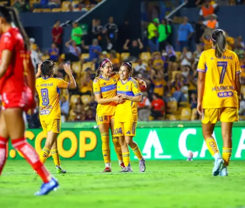 Lizbeth Ovalle se despedirá del Estadio Universitario ante el Barcelona. Nora Guerrero Lizbeth Ovalle se despedirá del Estadio Universitario ante el Barcelona. Nora Guerrero