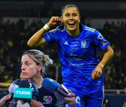 Lizbeth Ovalle estará viviendo su último partido en México en el Juego de las Estrellas ante Barcelona Femenil (Especial) Lizbeth Ovalle estará viviendo su último partido en México en el Juego de las Estrellas ante Barcelona Femenil (Especial)