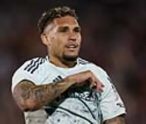 Los Rayados se quedarían sin el fichaje de Rafael Navarro, ante el cierre del mercado de pases en la MLS. Getty Images Los Rayados se quedarían sin el fichaje de Rafael Navarro, ante el cierre del mercado de pases en la MLS. Getty Images
