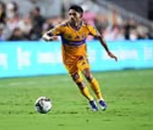 Javier Aquino se disculpó con Tigres y su afición tras provocar la eliminación de la Leagues Cup. Getty Images