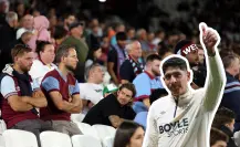 Fans del West Ham sufren por la salida de Edson Álvarez