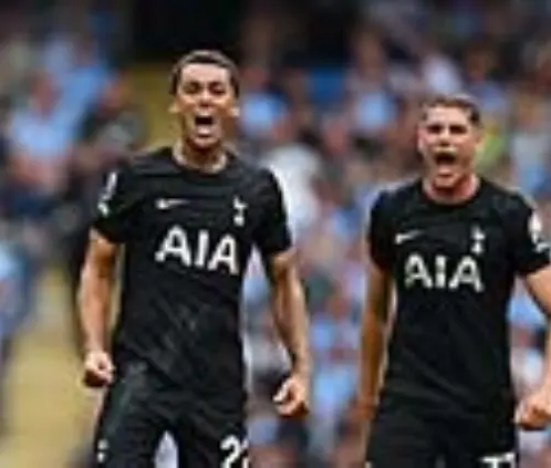 El Tottenham escaló al primer lugar de la Premier League al vencer al Manchester City. Getty Images El Tottenham escaló al primer lugar de la Premier League al vencer al Manchester City. Getty Images