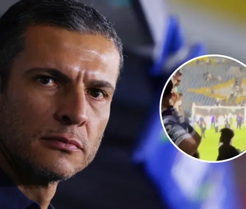 La afición de Pachuca se fue contra Jaime Lozano tras la eliminación del equipo a media semana en la Leagues Cup. La afición de Pachuca se fue contra Jaime Lozano tras la eliminación del equipo a media semana en la Leagues Cup.