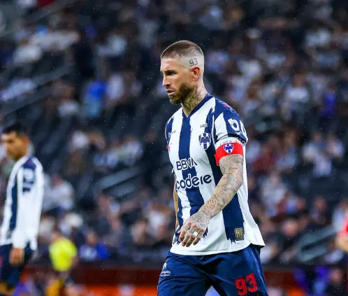 Ex árbitro defiende a Sergio Ramos y explica por qué no merecía la roja en el Monterrey vs Necaxa (Foto: Nora Guerrero / POSTA Deportes) Ex árbitro defiende a Sergio Ramos y explica por qué no merecía la roja en el Monterrey vs Necaxa (Foto: Nora Guerrero / POSTA Deportes)