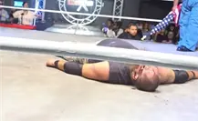 Luchador Syko Stu cerca de ser asesinado a golpes por el peleador de MMA Raja Jackson